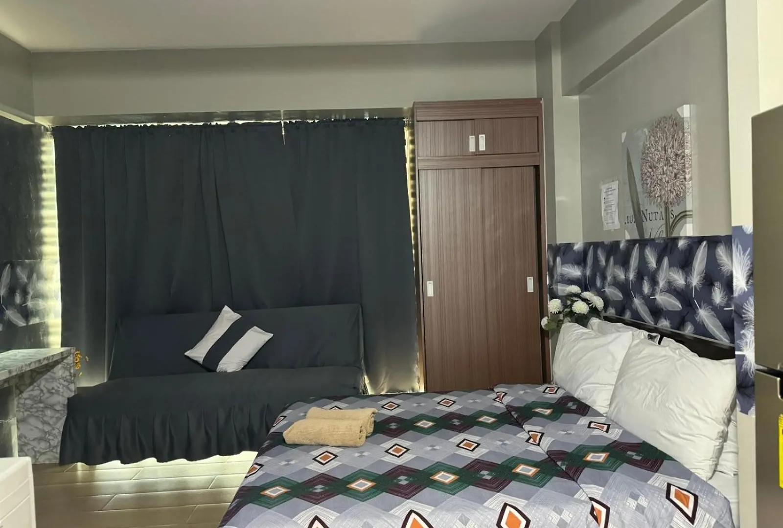 Henry'S Newport Condotel Pasay