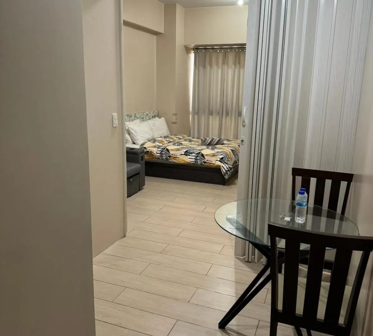 Hotel Henry'S Newport Condotel Pasay